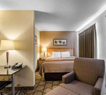 Comfort Inn Regina East Room