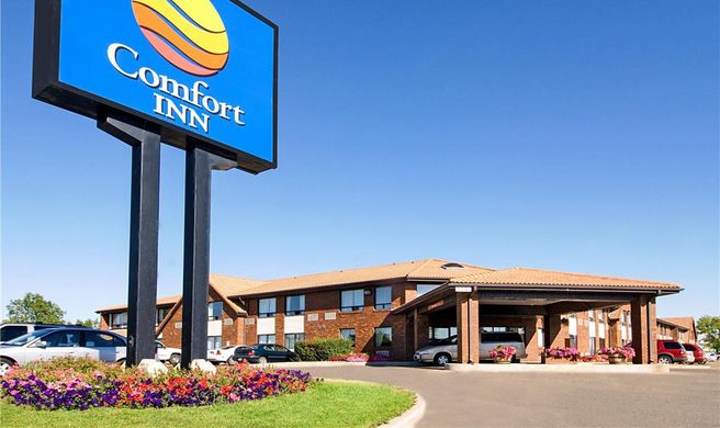 Comfort Inn Swift Current Exterior