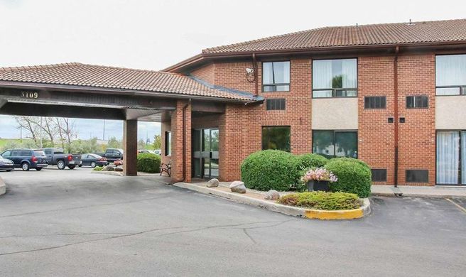 Comfort Inn South Exterior