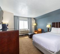 Comfort Inn & Suites Yorkton Room