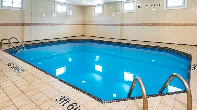 <b>Quality Inn Downtown Pool</b>. Images powered by <a href="https://iceportal.shijigroup.com/" title="IcePortal" target="_blank">IcePortal</a>.