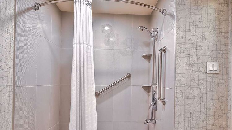 Comfort Inn & Suites South Suite