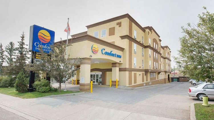 Comfort Inn & Suites University Exterior