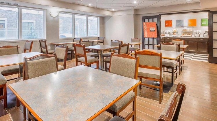 Comfort Inn & Suites University Restaurant