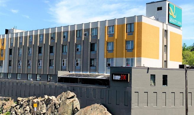Quality Inn & Conference Center Exterior