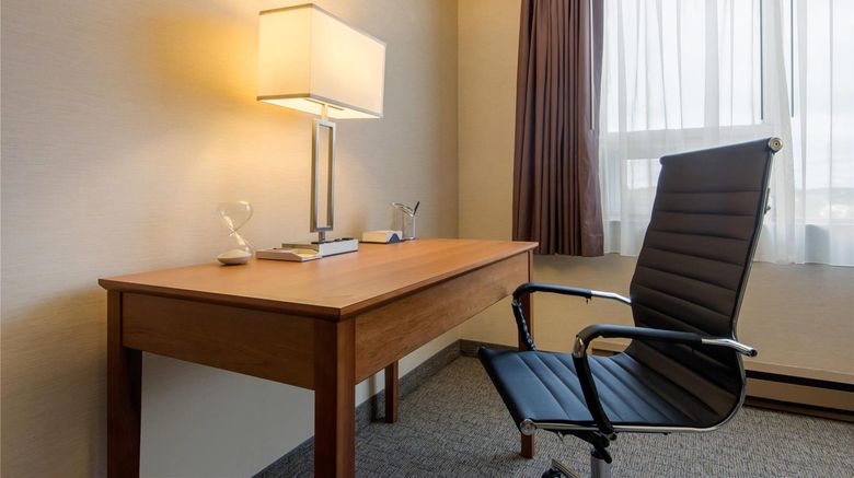 <b>Quality Inn & Conference Center Room</b>. Images powered by <a href="https://iceportal.shijigroup.com/" title="IcePortal" target="_blank">IcePortal</a>.