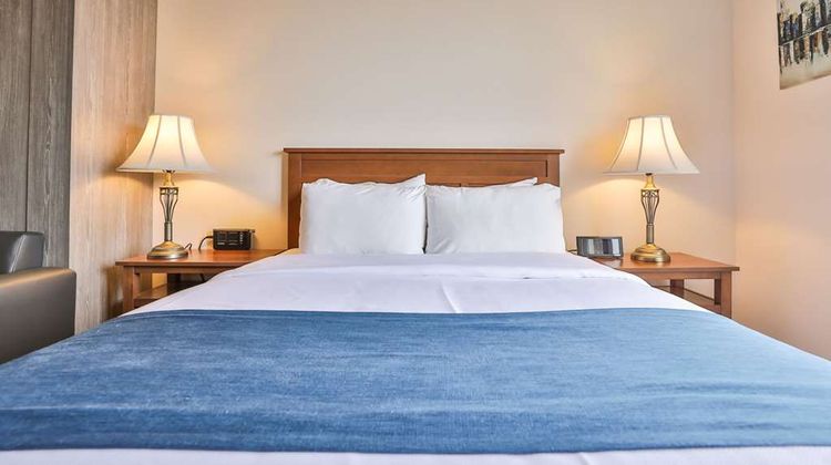 Comfort Inn and Suites Saint-Jerome Room