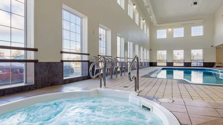 <b>Comfort Inn Lethbridge Pool</b>. Images powered by <a href="https://iceportal.shijigroup.com/" title="IcePortal" target="_blank">IcePortal</a>.