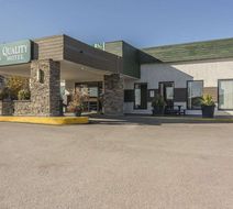 Quality Hotel & Conference Centre Exterior