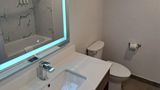 Comfort Hotel Vancouver Airport Room