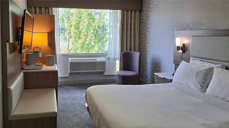 <b>Comfort Hotel Vancouver Airport Room</b>. Images powered by <a href="https://iceportal.shijigroup.com/" title="IcePortal" target="_blank">IcePortal</a>.