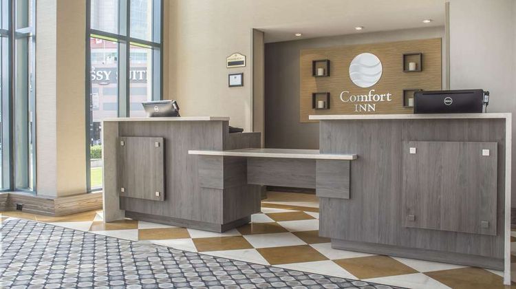 Comfort Inn Fallsview Lobby