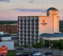 Comfort Inn Fallsview Exterior