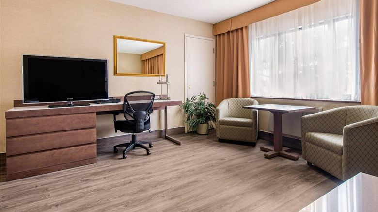 <b>Quality Inn & Suites Conference Room</b>. Images powered by <a href="https://iceportal.shijigroup.com/" title="IcePortal" target="_blank">IcePortal</a>.