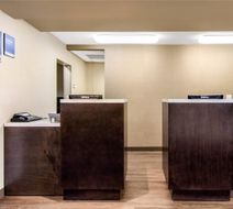 Comfort Inn & Suites Red Deer Lobby