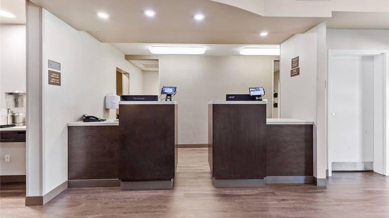 <b>Comfort Inn & Suites Red Deer Lobby</b>. Images powered by <a href="https://iceportal.shijigroup.com/" title="IcePortal" target="_blank">IcePortal</a>.