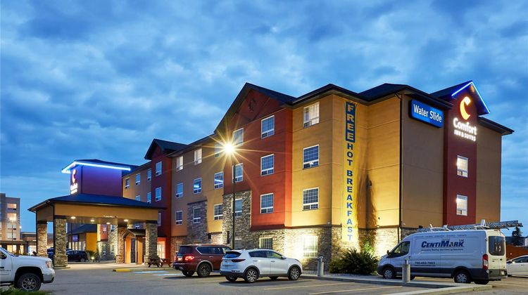 Comfort Inn & Suites Red Deer Exterior