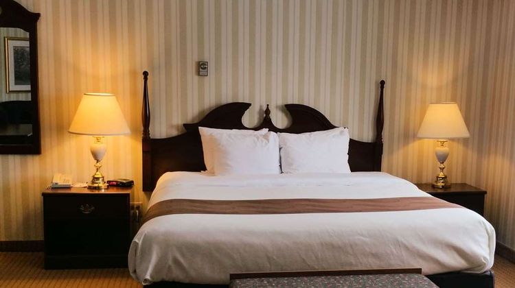 Quality Hotel & Suites Sherbrooke Room