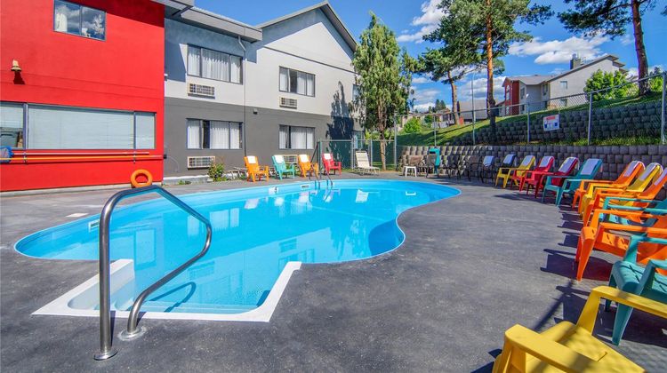 Quality Inn Pool