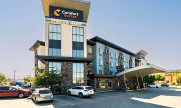 Comfort Suites Kelowna