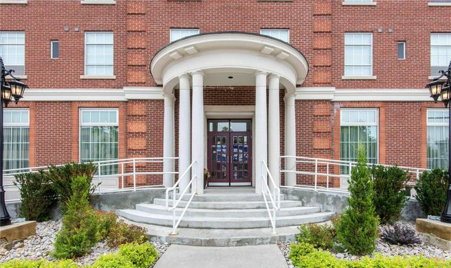 Champlain Waterfront Hotel, an Ascend Exterior