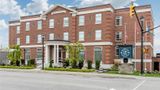 <b>Champlain Waterfront Hotel, an Ascend Exterior</b>. Images powered by <a href="https://iceportal.shijigroup.com/" title="IcePortal" target="_blank">IcePortal</a>.