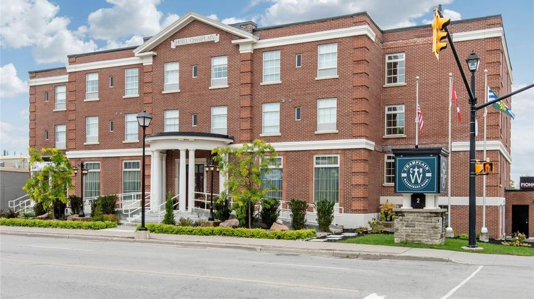 <b>Champlain Waterfront Hotel, an Ascend Exterior</b>. Images powered by <a href="https://iceportal.shijigroup.com/" title="IcePortal" target="_blank">IcePortal</a>.