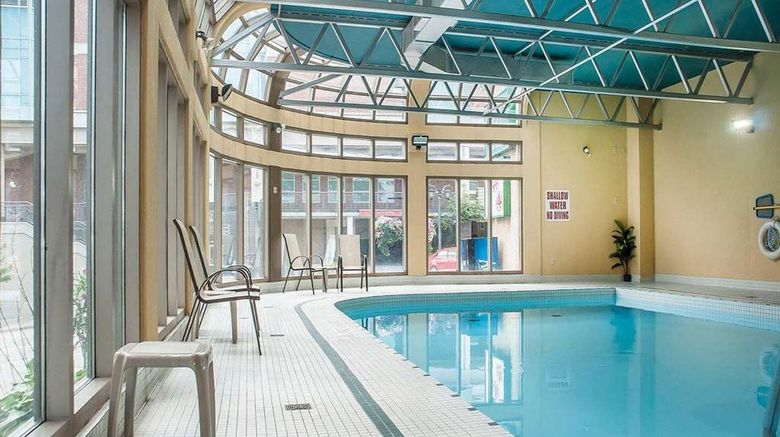 <b>Quality Hotel Fallsview Cascade Pool</b>. Images powered by <a href="https://iceportal.shijigroup.com/" title="IcePortal" target="_blank">IcePortal</a>.