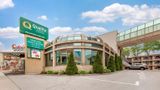 Quality Hotel Fallsview Cascade Exterior