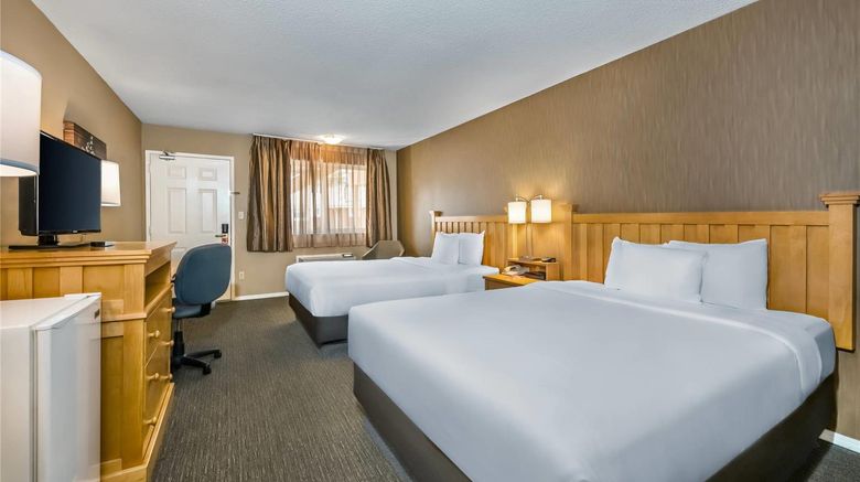 <b>Econo Lodge Inn and Suites North Vancouver Room</b>. Images powered by <a href="https://iceportal.shijigroup.com/" title="IcePortal" target="_blank">IcePortal</a>.