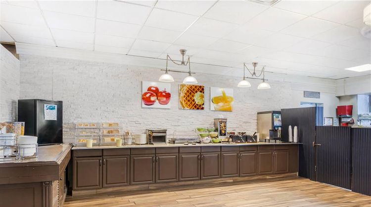 Quality Inn Toronto Airport Restaurant