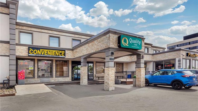 Quality Inn Toronto Airport Exterior