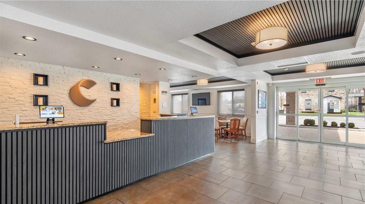 Comfort Inn & Suites Thousand Islands Ha Lobby