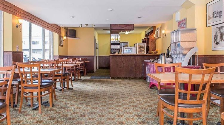 Econo Lodge Downtown Ottawa Restaurant