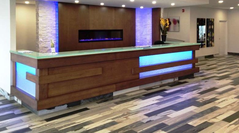 <b>Quality Inn Lobby</b>. Images powered by <a href="https://iceportal.shijigroup.com/" title="IcePortal" target="_blank">IcePortal</a>.