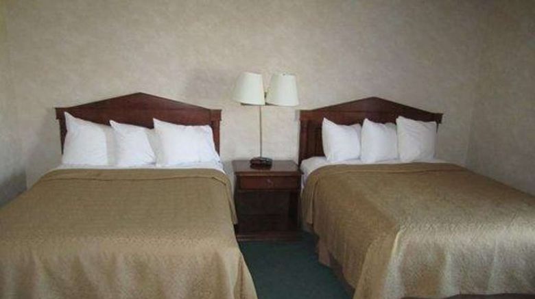 <b>Quality Inn Room</b>. Images powered by <a href="https://iceportal.shijigroup.com/" title="IcePortal" target="_blank">IcePortal</a>.