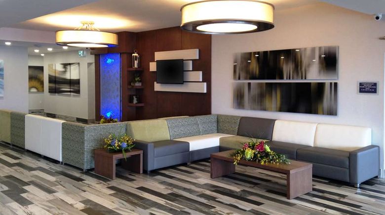 <b>Quality Inn Lobby</b>. Images powered by <a href="https://iceportal.shijigroup.com/" title="IcePortal" target="_blank">IcePortal</a>.