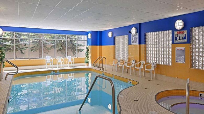 <b>Econo Lodge Inn & Suites University Pool</b>. Images powered by <a href="https://iceportal.shijigroup.com/" title="IcePortal" target="_blank">IcePortal</a>.