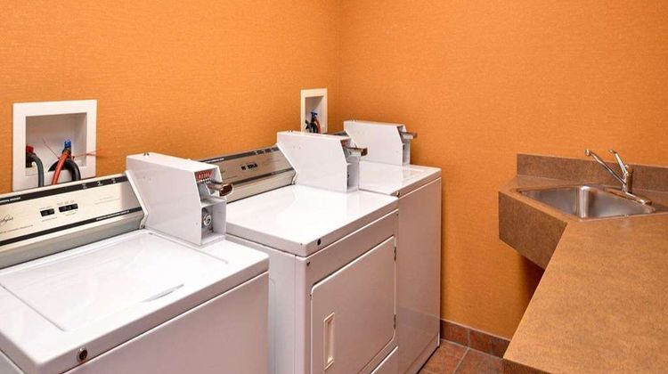 Econo Lodge Inn & Suites University Other