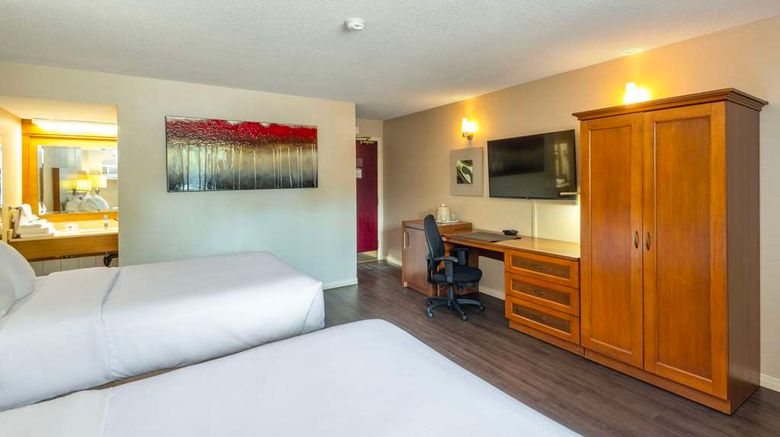 <b>Comfort Inn Room</b>. Images powered by <a href="https://iceportal.shijigroup.com/" title="IcePortal" target="_blank">IcePortal</a>.