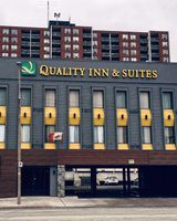 Quality Inn & Suites Downtown Windsor