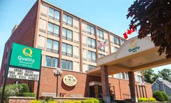 Quality Inn & Suites Downtown Charlottet