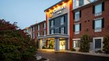<b>Comfort Inn Sarnia Exterior</b>. Images powered by <a href="https://iceportal.shijigroup.com/" title="IcePortal" target="_blank">IcePortal</a>.
