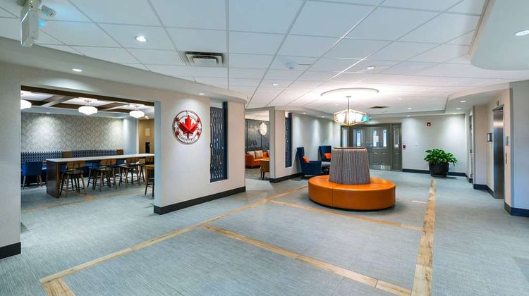 Comfort Inn Sarnia Lobby