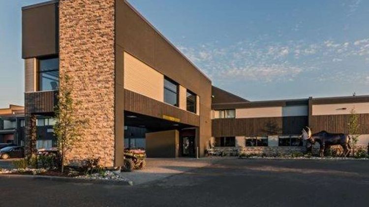 Quality Inn & Suites Matane Exterior