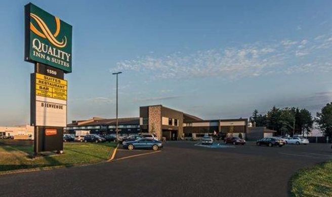 Quality Inn & Suites Matane Exterior