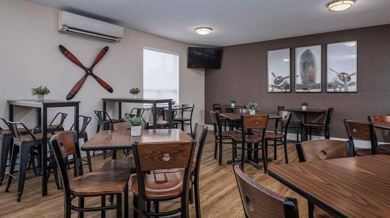 <b>Comfort Inn Restaurant</b>. Images powered by <a href="https://iceportal.shijigroup.com/" title="IcePortal" target="_blank">IcePortal</a>.
