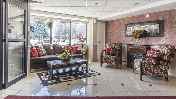 Econo Lodge Lobby