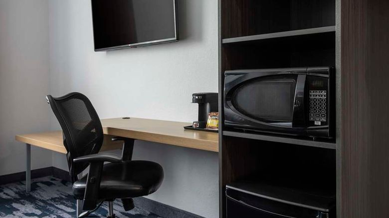 <b>Quality Inn Winnipeg Room</b>. Images powered by <a href="https://iceportal.shijigroup.com/" title="IcePortal" target="_blank">IcePortal</a>.