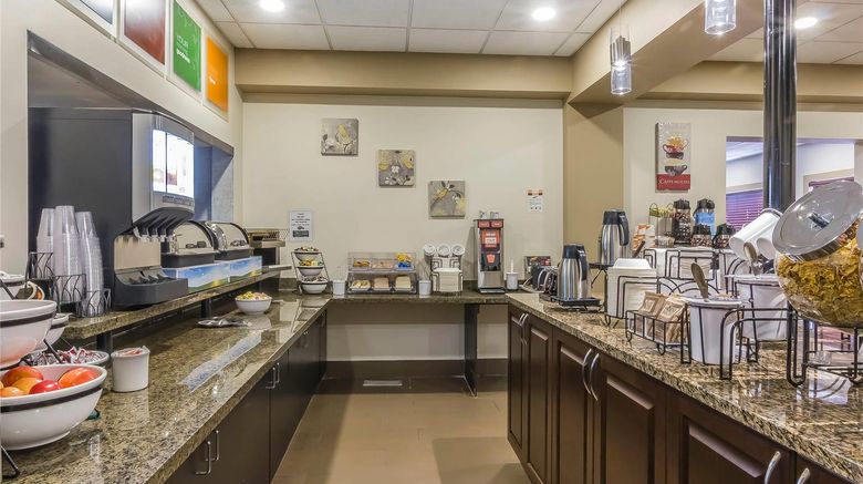 <b>Comfort Inn and Suites Medicine Hat Restaurant</b>. Images powered by <a href="https://iceportal.shijigroup.com/" title="IcePortal" target="_blank">IcePortal</a>.